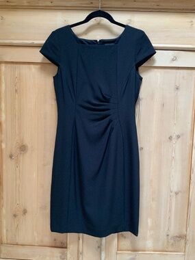 TAHARI Arthur Levine Cap Sleeve Black Dress Size 6 NWT